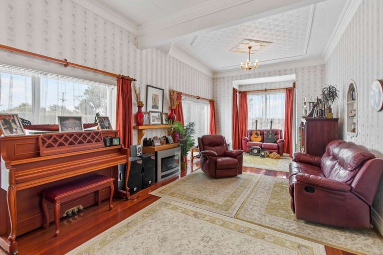 Photo of property in 137 Raleigh Street, Brixton, Waitara, 4382