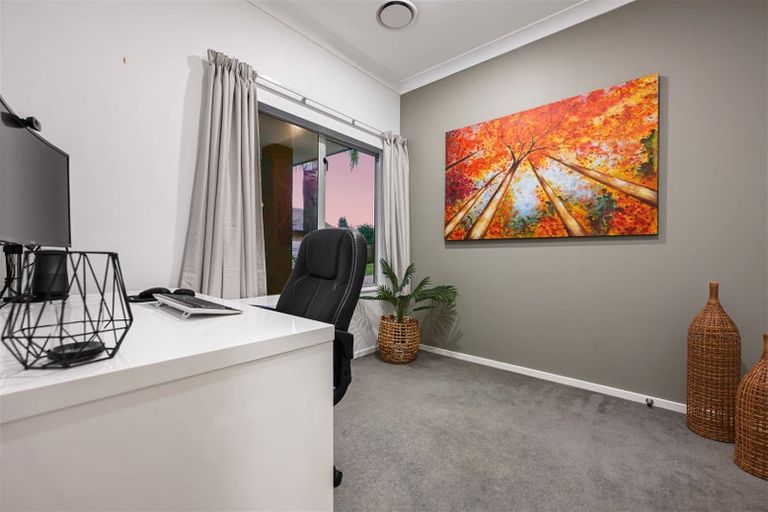 Photo of property in 94 Rototuna Road, Rototuna, Hamilton, 3210