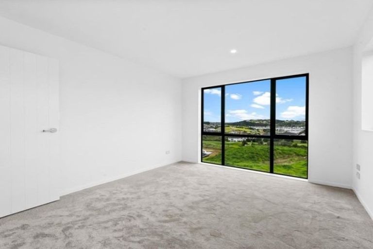 Photo of property in 4 Ta Moko Drive, Gulf Harbour, Whangaparaoa, 0930