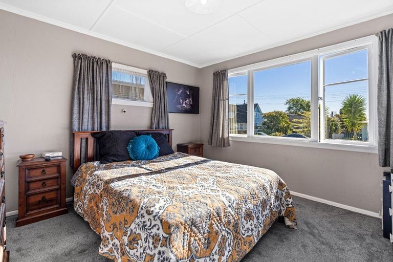 Photo of property in 14 Tawa Street, Levin, 5510