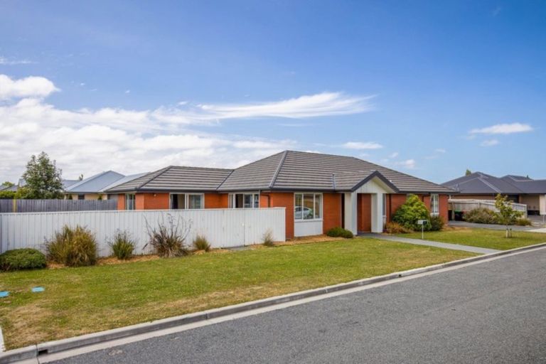 Photo of property in 6 Cassino Street, Rangiora, 7400