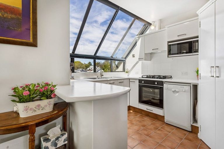 Photo of property in 2/4 Bevington Street, Avonhead, Christchurch, 8042