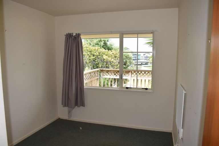 Photo of property in 13 Noel Williams Place, Windsor Park, Auckland, 0630
