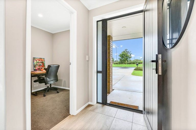 Photo of property in 7 Waikai Close, Ruakura, Hamilton, 3214