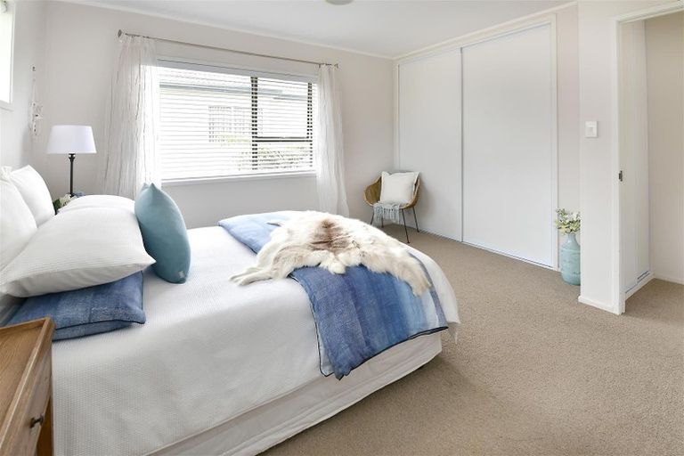 Photo of property in 1/91 Aberdeen Road, Castor Bay, Auckland, 0620