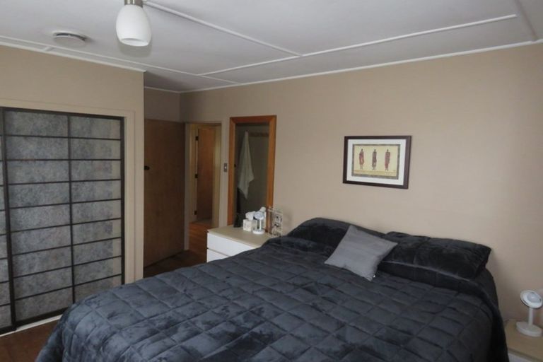 Photo of property in 137 Brougham Street, Westport, 7825