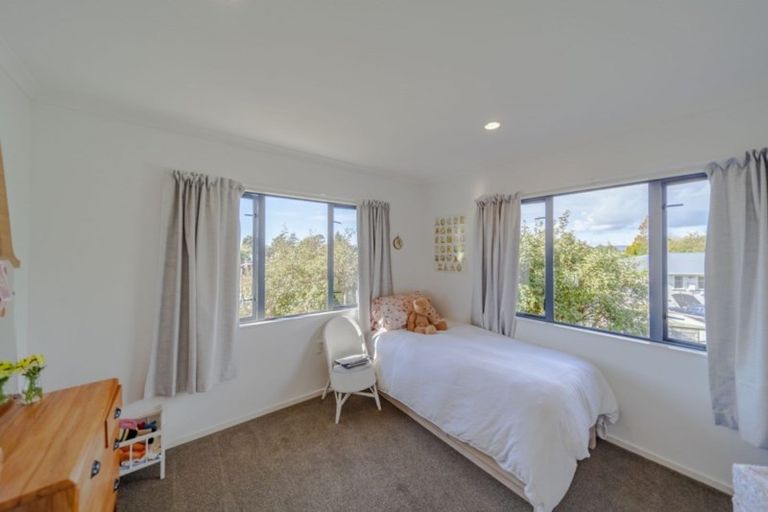 Photo of property in 101a Main Road, Clive, 4102