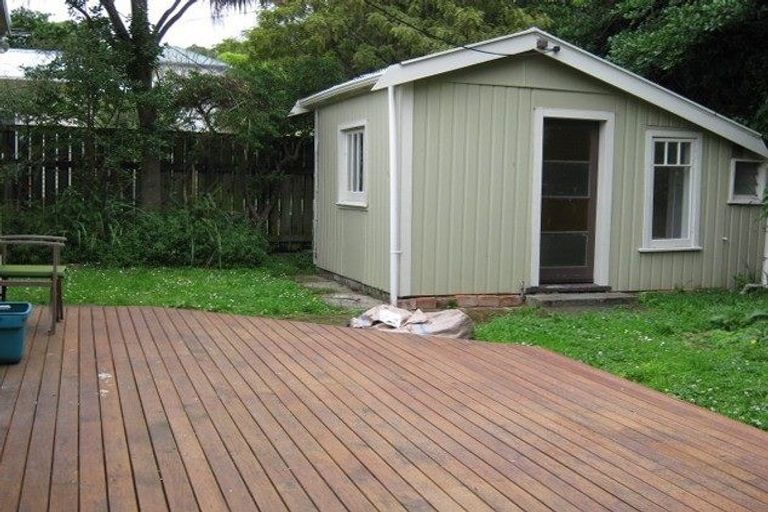 Photo of property in 21a Akatea Street, Berhampore, Wellington, 6023