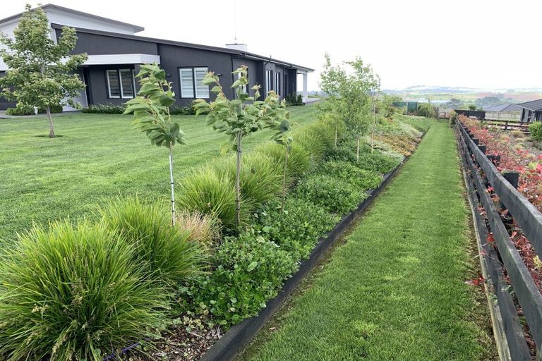 Photo of property in 19 Lawrence Carter Drive, Bombay, 2675