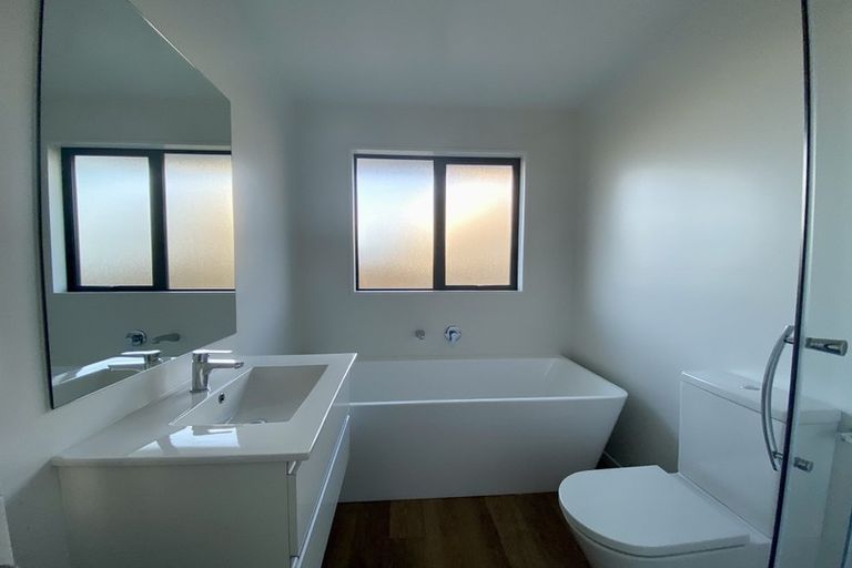 Photo of property in 20 Palmer Avenue, Glen Eden, Auckland, 0602