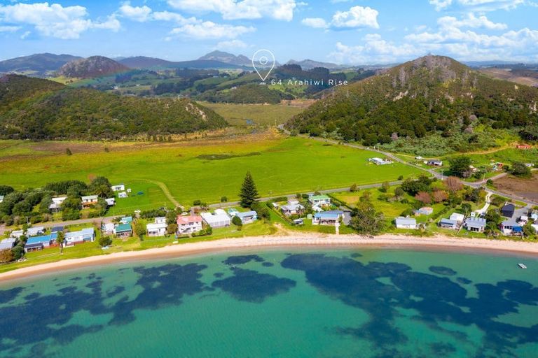 Photo of property in 64 Arahiwi Rise, Pataua South, Onerahi, 0192