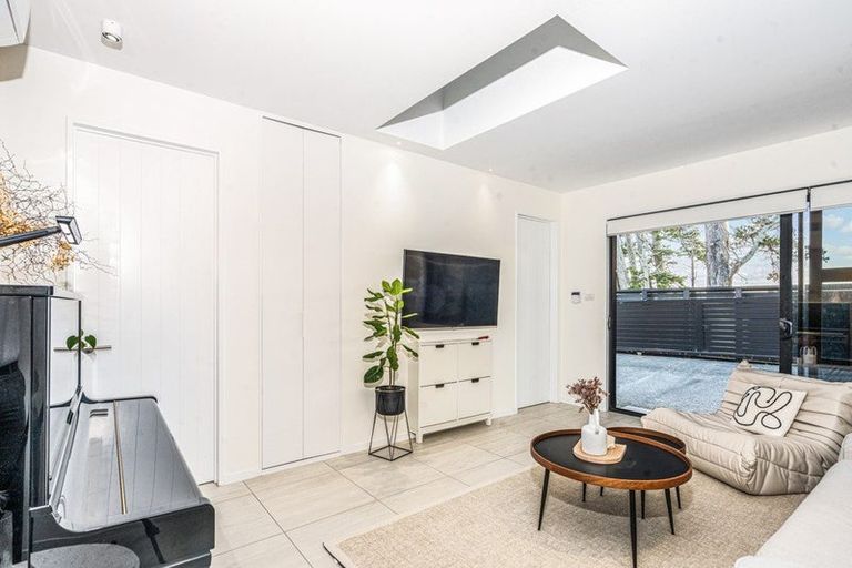 Photo of property in 29 Kewa Road, Albany Heights, Auckland, 0632