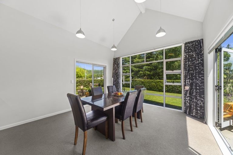 Photo of property in 2 Seagers Close, Kinloch, Taupo, 3377