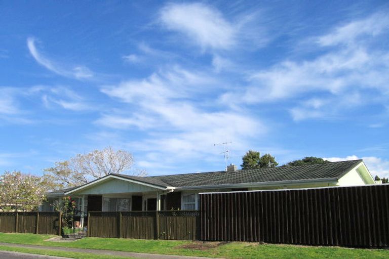 Photo of property in 2 Weka Street, Matua, Tauranga, 3110