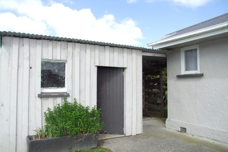 Photo of property in 9 Ossian Street, Milton, 9220