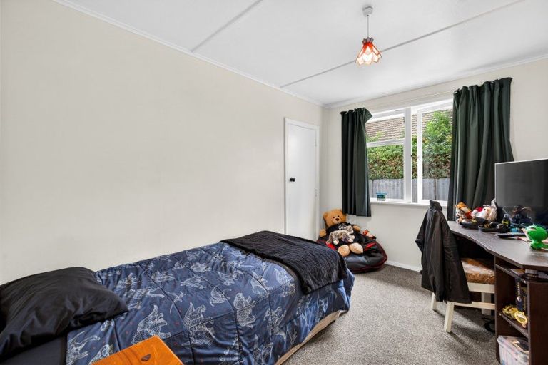 Photo of property in 5 Neal Crescent, Onekawa, Napier, 4110