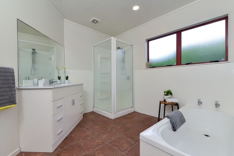 Photo of property in 13 Newcastle Road, Dinsdale, Hamilton, 3204