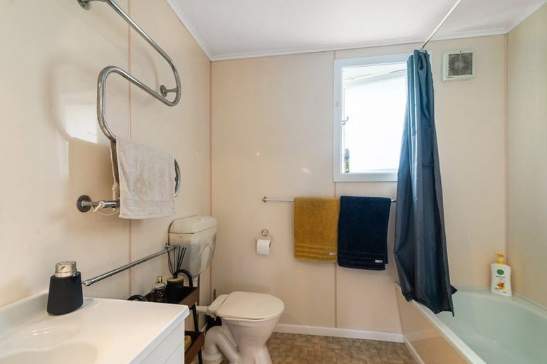 Photo of property in 23 Owhango Road, Owhango, 3990