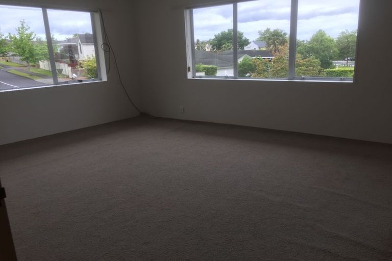 Photo of property in 51 Westpark Drive, West Harbour, Auckland, 0618