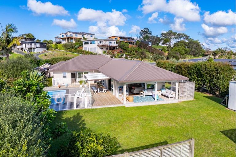 Photo of property in 56 Moir Point Road, Mangawhai Heads, Mangawhai, 0505