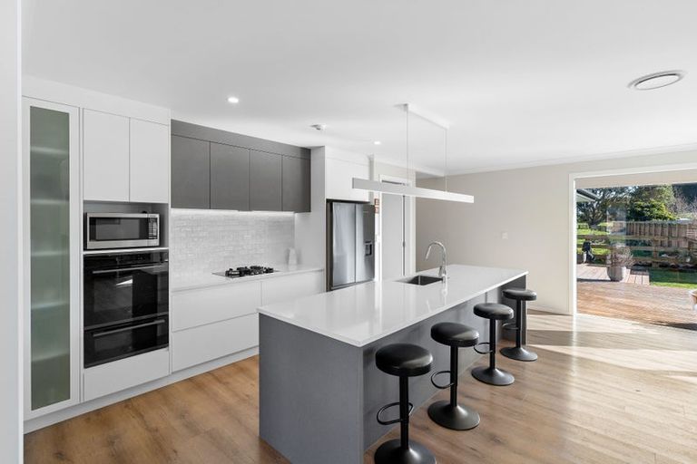 Photo of property in 10 Magnolia Place, Levin, 5510