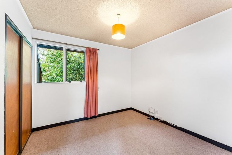 Photo of property in 1/150 Dowse Drive, Maungaraki, Lower Hutt, 5010