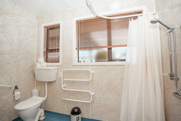 Photo of property in 4 Maple Grove, Gore, 9710