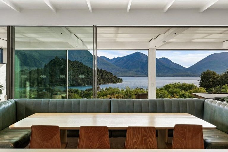 Photo of property in 4 Fishermans Lane, Mount Creighton, Queenstown, 9371