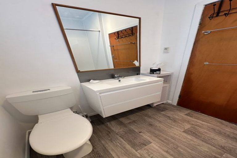 Photo of property in 22 Darlington Road, Miramar, Wellington, 6022