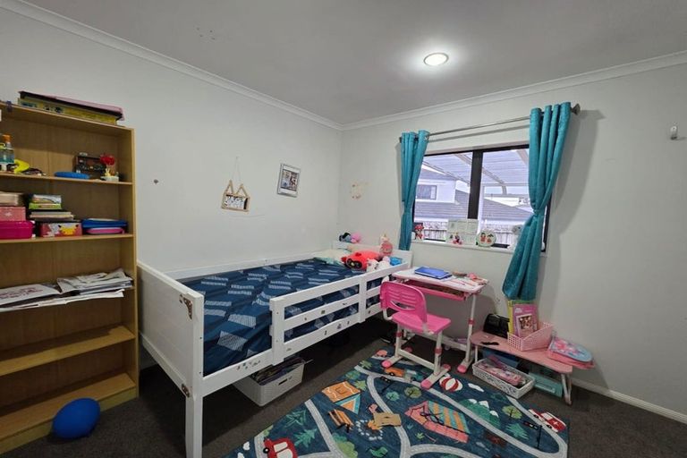 Photo of property in 4b Westglen Place, Ranui, Auckland, 0612