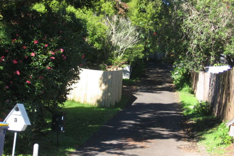 Photo of property in 7 Sonnenberg Way, Titirangi, Auckland, 0604