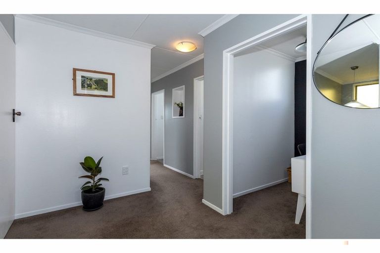 Photo of property in 92 Cox Street, Geraldine, 7930