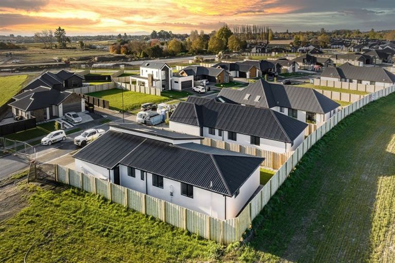 Photo of property in 8 Kirirua Avenue, Halswell, Christchurch, 8025