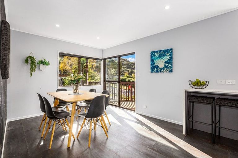 Photo of property in 6 Shackle Lane, Whitby, Porirua, 5024