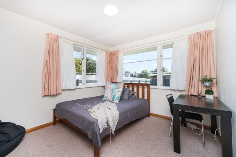 Photo of property in 7 Innes Place, Roslyn, Palmerston North, 4414
