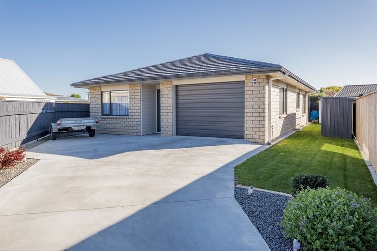 Photo of property in 8b Broadbelt Grove, Levin, 5510