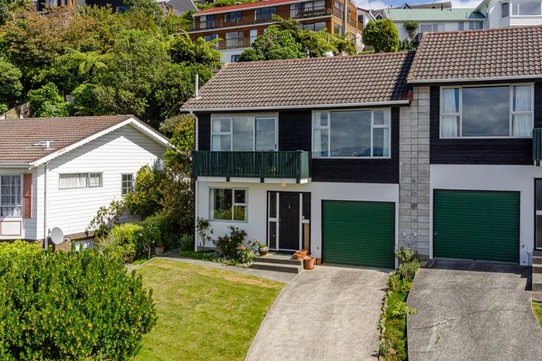 Photo of property in 7 Paparata Street, Karori, Wellington, 6012