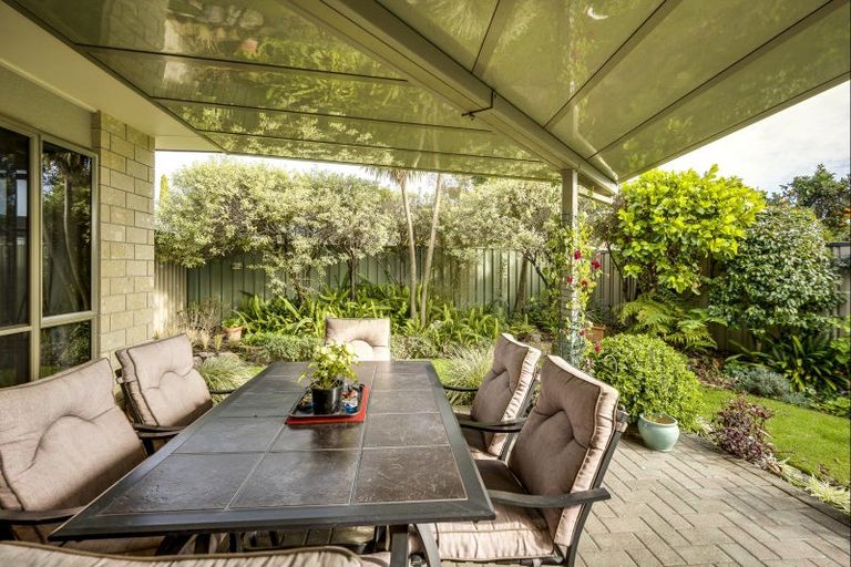 Photo of property in 10 Claridge Place, Taradale, Napier, 4112