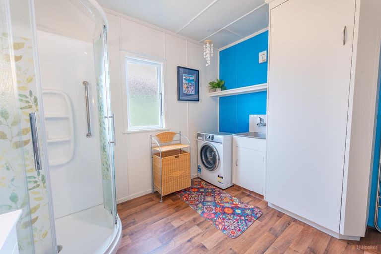 Photo of property in 8 Moorhouse Street, Waimate, 7924