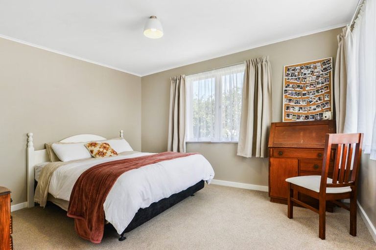 Photo of property in 100 Forest Lake Road, Forest Lake, Hamilton, 3200