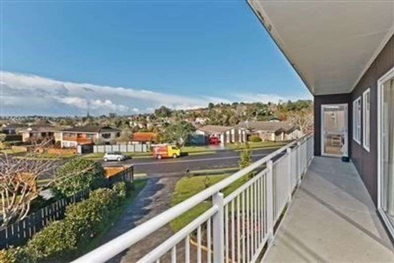 Photo of property in 94 Stapleford Crescent, Browns Bay, Auckland, 0630