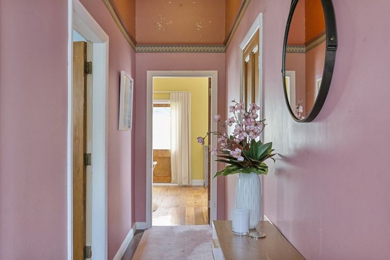 Photo of property in 142 Clyde Street, Island Bay, Wellington, 6023