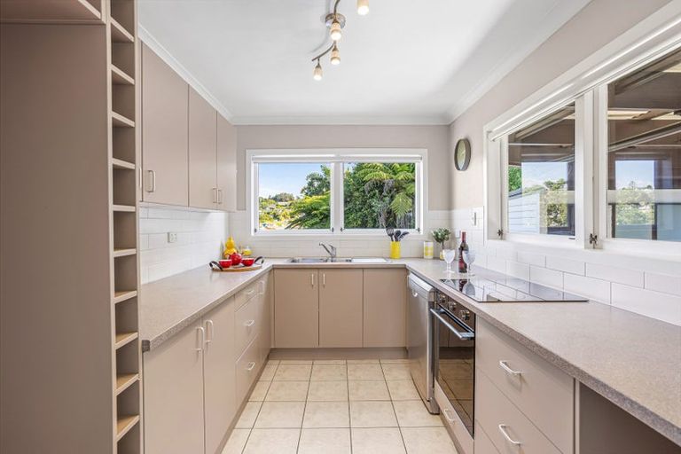 Photo of property in 77 Brightside Road, Stanmore Bay, Whangaparaoa, 0932
