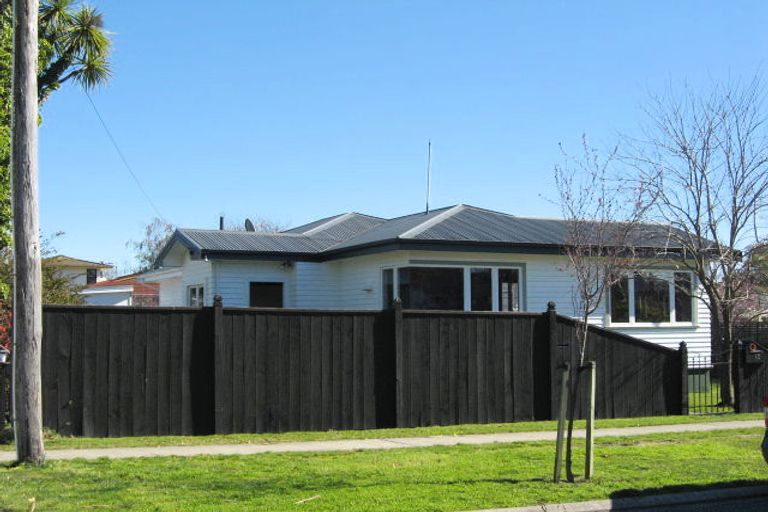 Photo of property in 10 Plassey Street, Havelock North, 4130