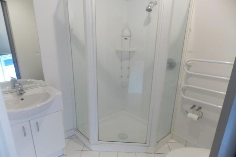 Photo of property in Terrace Garden Apartments, 1c/120 The Terrace, Wellington Central, Wellington, 6011