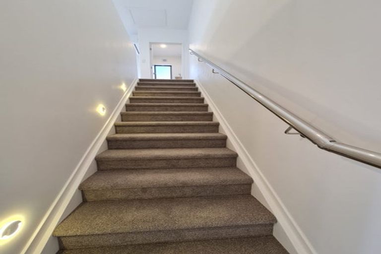 Photo of property in 14a Kotahitanga Street, Papakura, 2110