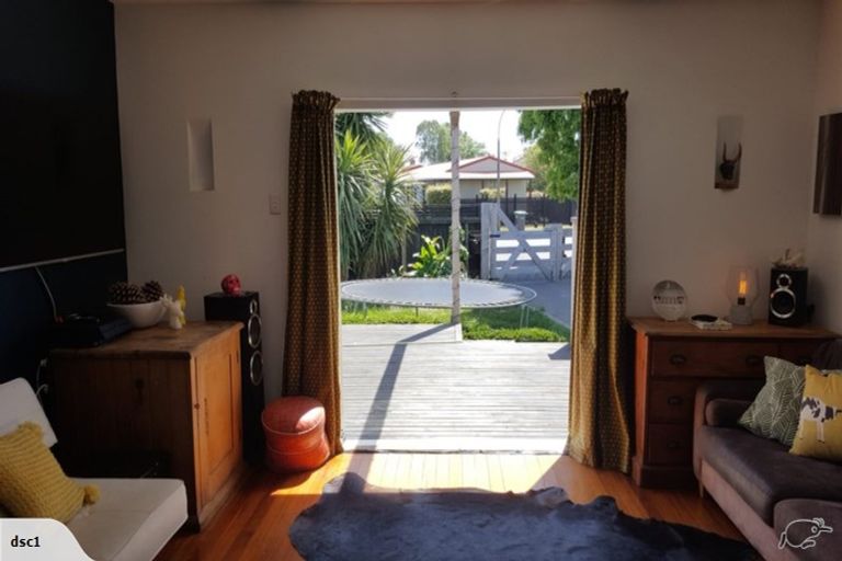 Photo of property in 86 Winters Road, Redwood, Christchurch, 8051