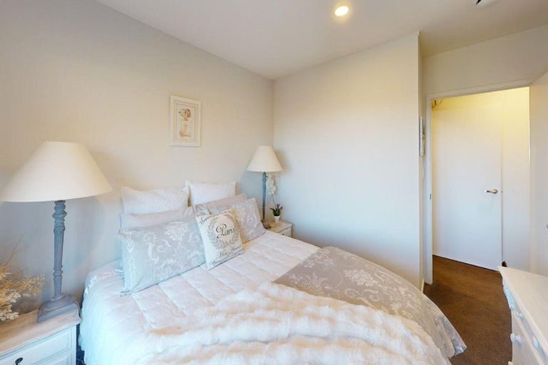 Photo of property in 24 Macdonald Heights, Feilding, 4702