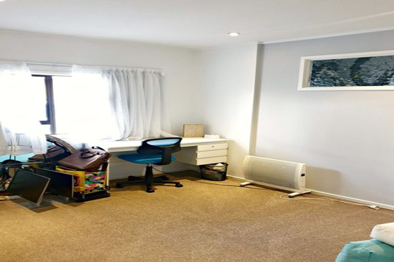 Photo of property in 1/105 John Downs Drive, Browns Bay, Auckland, 0630