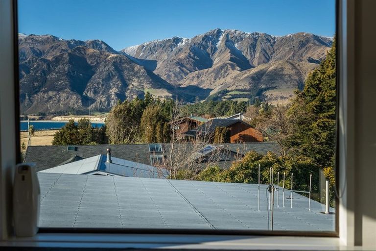 Photo of property in 283 Lakeview Terrace, Lake Hawea, Wanaka, 9382